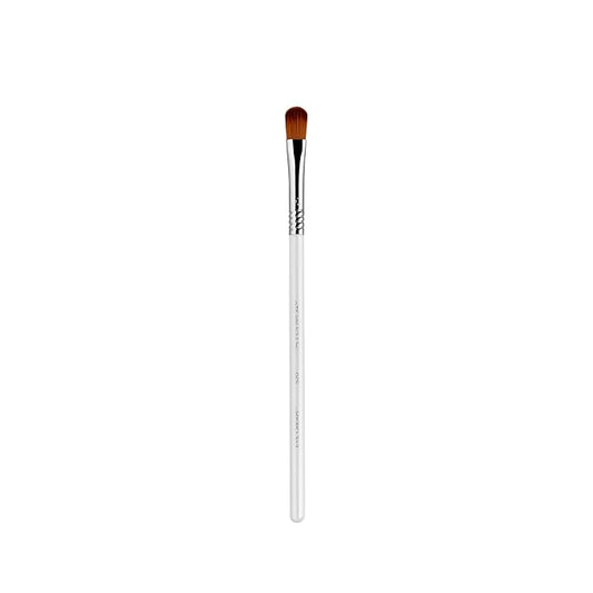Sigma Beauty S20 Eye Cream Skincare Brush – Skincare Tool for Applying Skincare Products to Face and Skin, Gentle Eye Cream Brush Applicator for Eye Creams and Eye Makeup Primer (1 Pc)