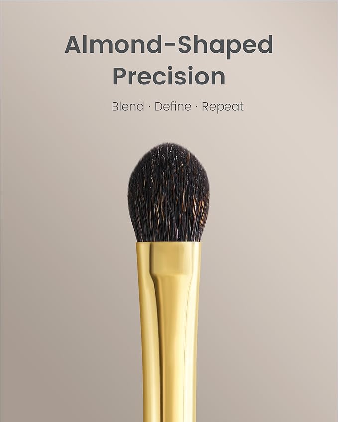 Desert Oak Series Almond Blending Brush - Squirrel & Goat Hair (30/70) for Gentle Powder Application, Bubinga Handle & Brass Ferrule (CM 172)