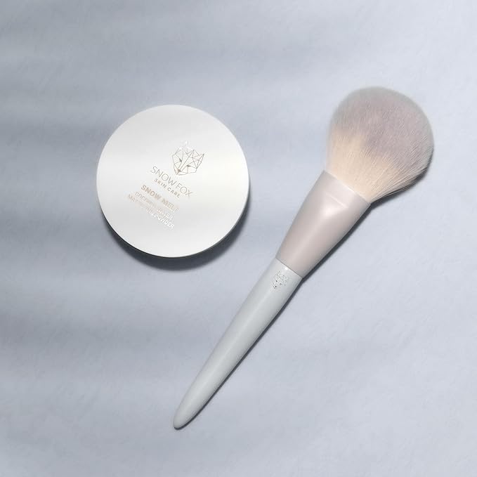 Snow Fox Skincare Fox Tail Loose Powder Brush for Fast Powder Application
