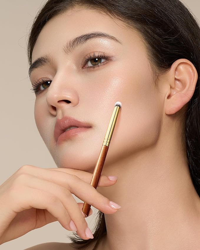 Desert Oak Series MicroBlur Tap Concealer - 6mm Finger-Tip Precision Brush for Tear Troughs & Acne Spots, Vegan Nylon, Bubinga Handle (CM 199)