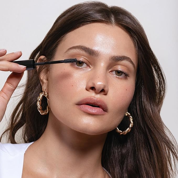 Saie Mini Mascara 101 - Lash Lengthening Mascara for Thick, Bold, Lifted Lashes - Buildable Eye Makeup Formulated to Strengthen and Condition with Rich Nutrients - Black (0.17 oz)