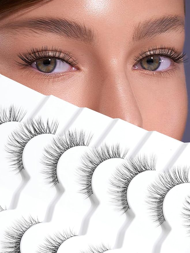 Wispy Cat Eye Lashes False Eyelashes Natural 10mm Short Lashes Pack Soft Strip Eyelash 3D Volume C Curl Natural Eyelashes 7 Pair Siligli Eyelashes