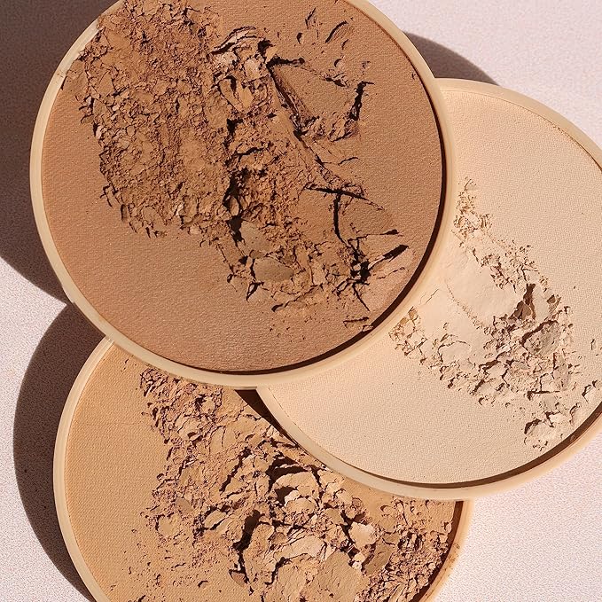 Wander Beauty Wanderlust Powder Foundation - Rich - Blurs and Evens Skin Tone - Perfects and Hydrates With Hyaluronic Acid, Aloe, Honeysuckle, & Vitamin E - Lightweight, Buildable Coverage - 0.31 oz